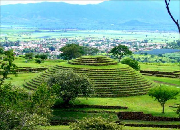 Guachimontones