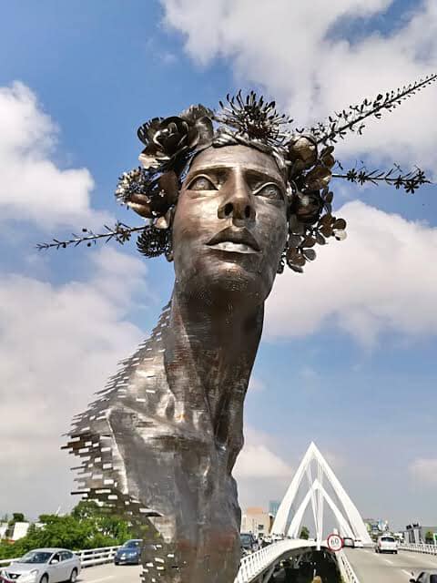 Escultura Reminiscencia en Guadalajara jalisco del artista Rafael Miranda San Juan 